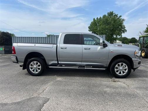 2023 RAM 2500 Laramie Crew Cab 4x4 6'4' Box