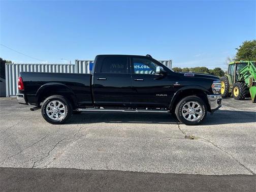 2022 RAM 3500 Laramie Crew Cab 4x4 6'4' Box