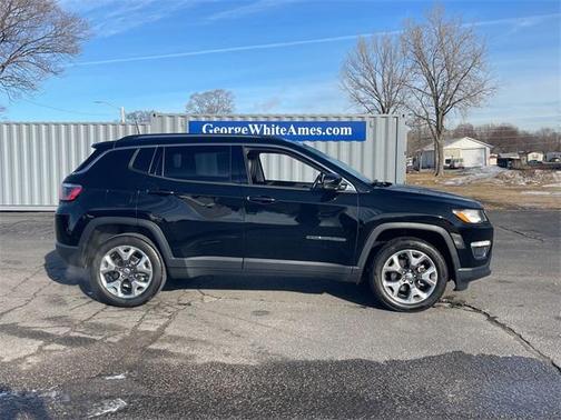 Photo 2 of 33 of 2018 Jeep Compass Limited