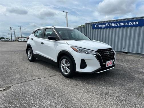 2023 Nissan Kicks S