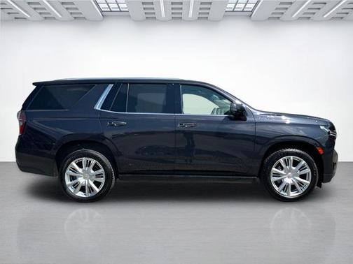 2022 Chevrolet Tahoe 4WD High Country