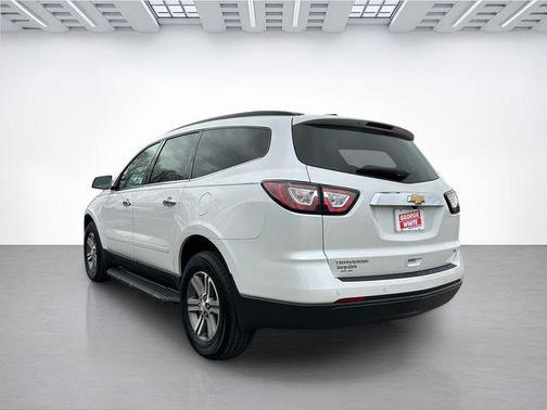 2017 Chevrolet Traverse 2LT