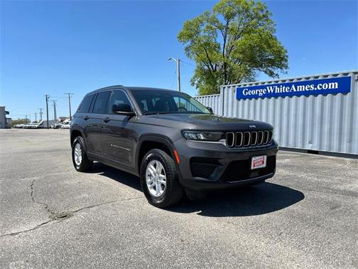 2023 Jeep Grand Cherokee Laredo