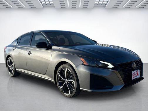 2024 Nissan Altima SR FWD