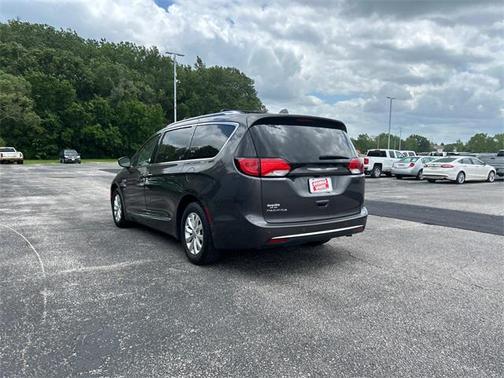 2018 Chrysler Pacifica Touring-L