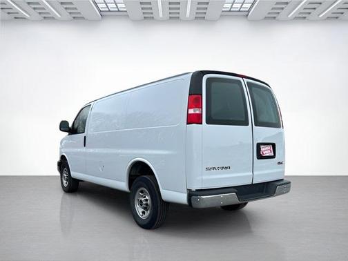 2022 GMC Savana 2500 Work Van