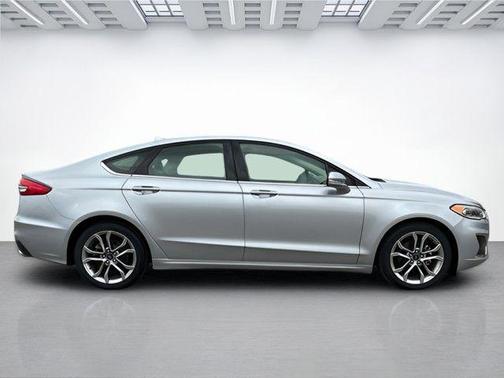 2020 Ford Fusion SEL