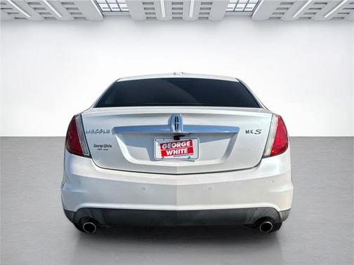 2010 Lincoln MKS Base