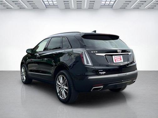 2022 Cadillac XT5 Sport