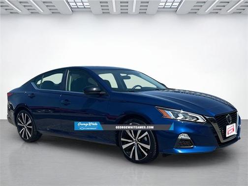 2022 Nissan Altima SR FWD