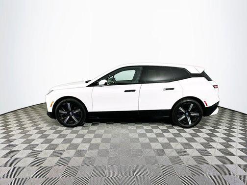 2022 BMW iX xDrive50