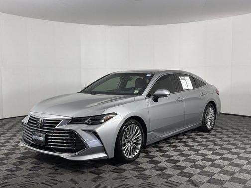 Celestial Silver Metallic 2019 Toyota Avalon Limited
