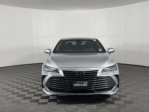 Celestial Silver Metallic 2019 Toyota Avalon Limited