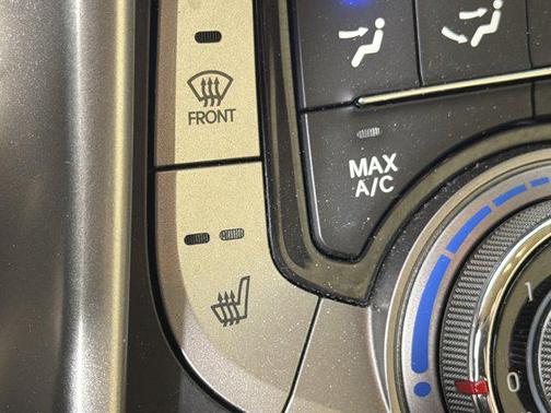 Black Diamond Pearl 2013 Hyundai ELANTRA GLS