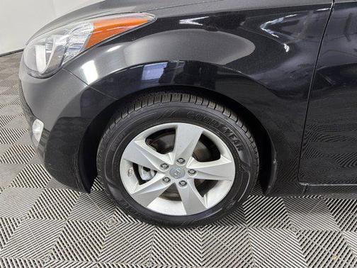 Black Diamond Pearl 2013 Hyundai ELANTRA GLS