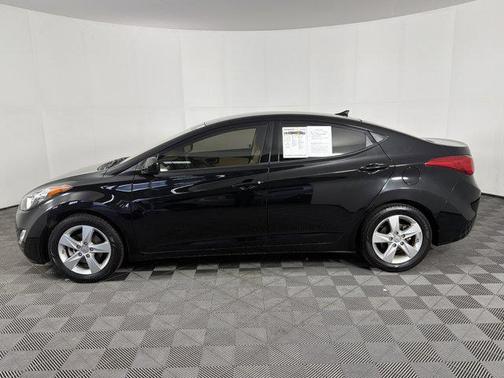 Black Diamond Pearl 2013 Hyundai ELANTRA GLS