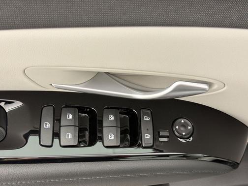 Shimmering Silver 2022 Hyundai TUCSON Limited