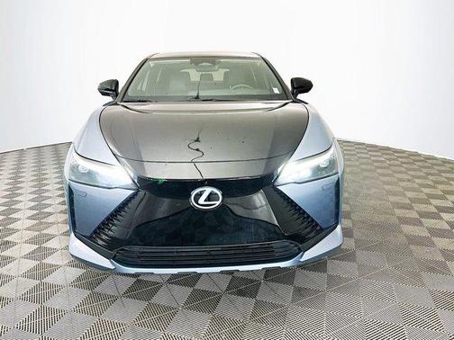 2023 Lexus RZ 450e Luxury