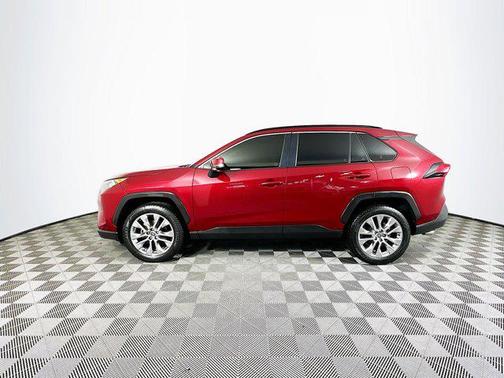 2021 Toyota RAV4 XLE Premium