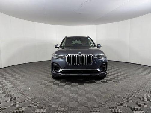 Arctic Grey Metallic 2022 BMW X7 xDrive40i