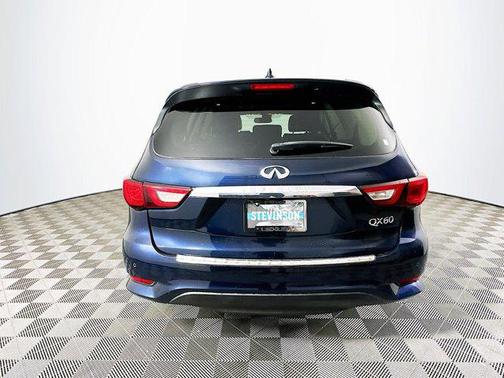 2017 INFINITI QX60 Base