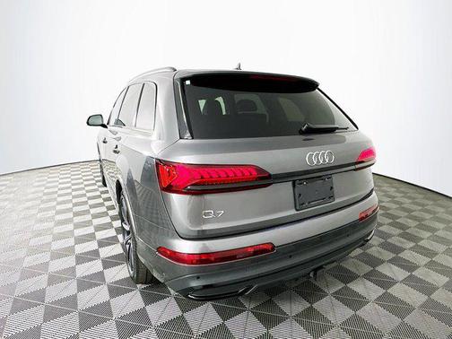 2023 Audi Q7 55 Prestige