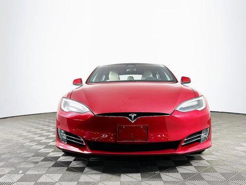 2017 Tesla Model S 90D