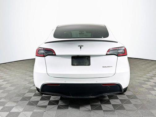 2022 Tesla Model Y Performance Dual Motor All-Wheel Drive