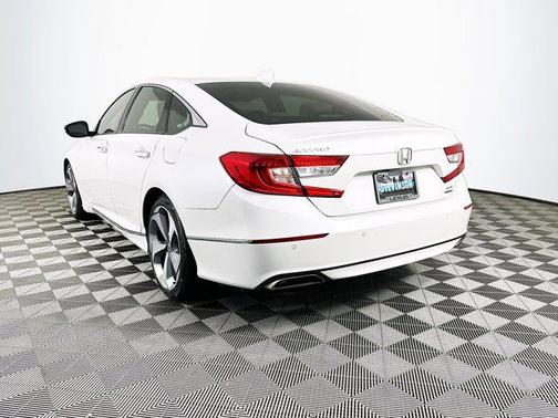 2019 Honda Accord Touring 2.0T