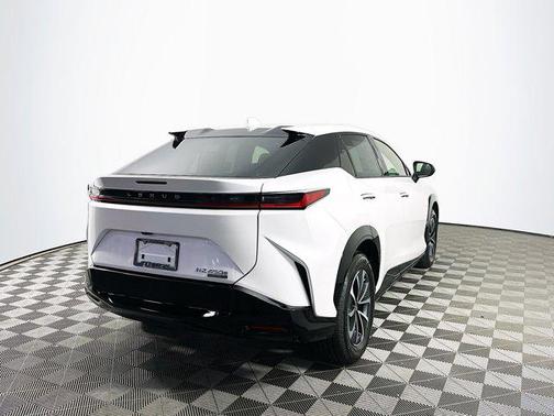 2025 Lexus RZ 450e 450e
