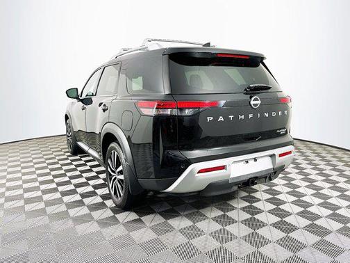 2024 Nissan Pathfinder Platinum 4WD