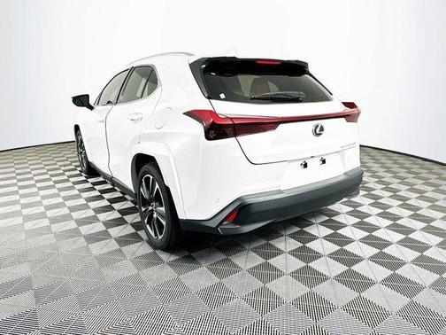 2025 Lexus UX 300h Premium