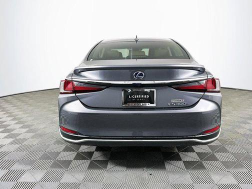 2020 Lexus ES 300h Base