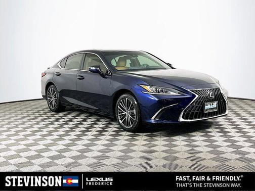 2025 Lexus ES 300h Base