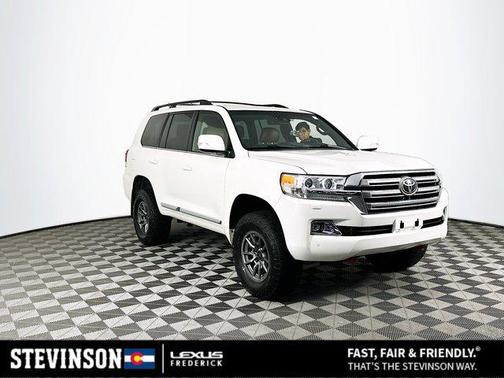 2020 Toyota Land Cruiser Base