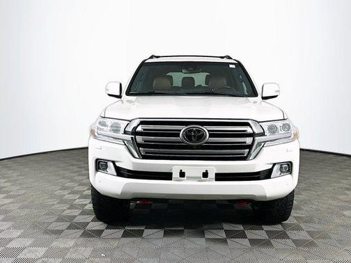 2020 Toyota Land Cruiser Base