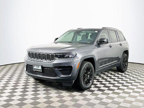 2023 Jeep Grand Cherokee Laredo