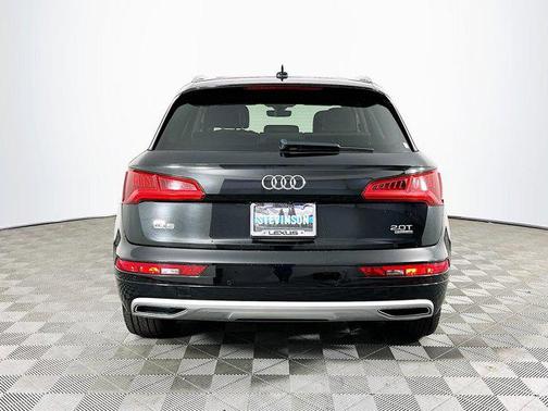 2018 Audi Q5 2.0T Prestige