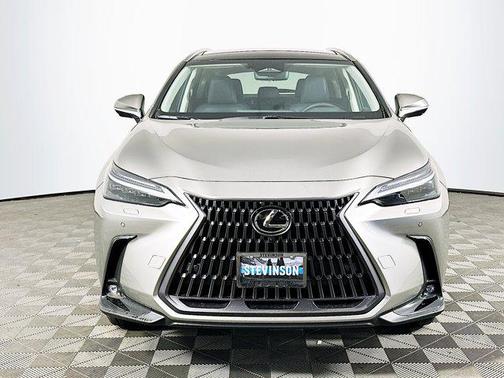 2026 Lexus NX 450h+ Luxury