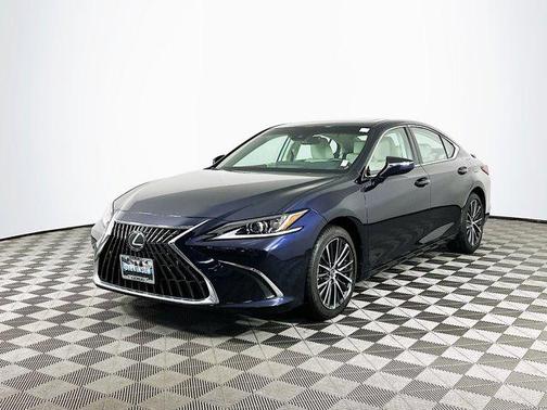 2025 Lexus ES 300h Base