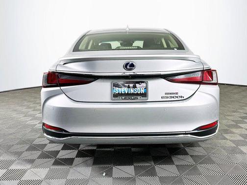 2019 Lexus ES 300h Base