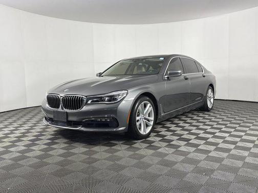 2016 BMW 750 i xDrive
