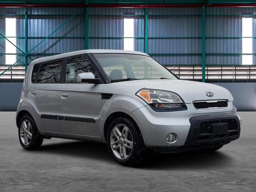 2010 Kia Soul +