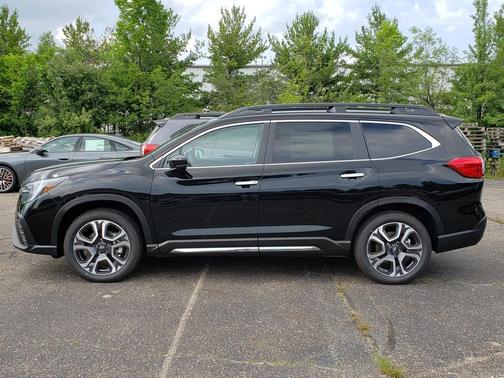Crystal Black Silica 2026 Subaru Ascent Touring 7-Passenger