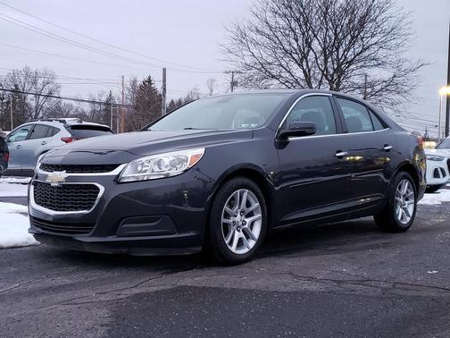 Gray 2014 Chevrolet Malibu 1LT Sedan