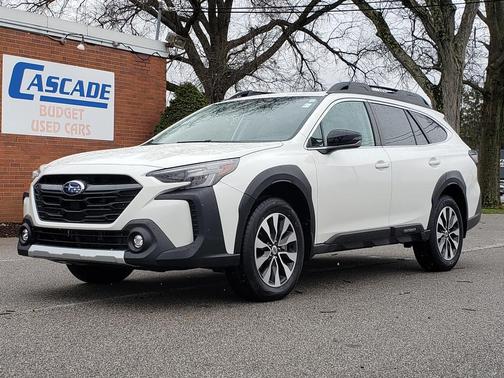 Crystal White Pearl 2023 Subaru Outback Limited XT