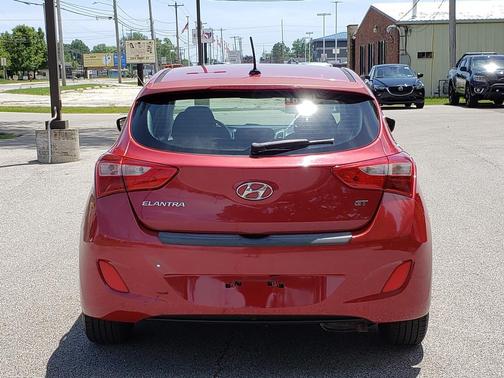 Geranium Red 2016 Hyundai Elantra GT Base