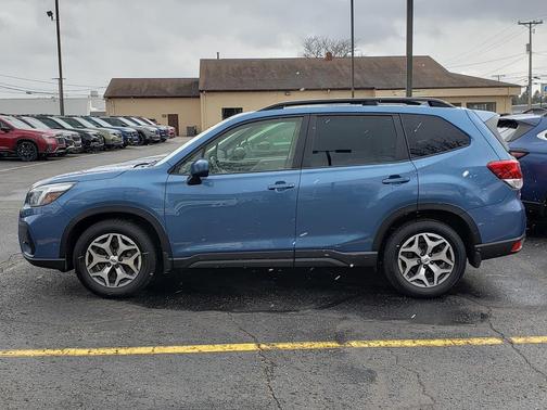 Horizon Blue Pearl 2021 Subaru Forester Premium