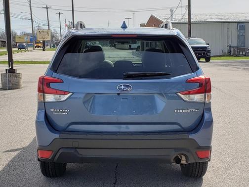 Horizon Blue Pearl 2021 Subaru Forester Premium