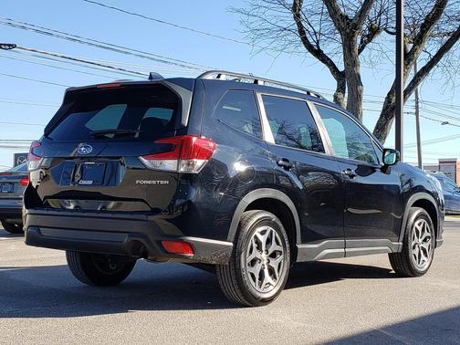 2022 Subaru Forester Premium